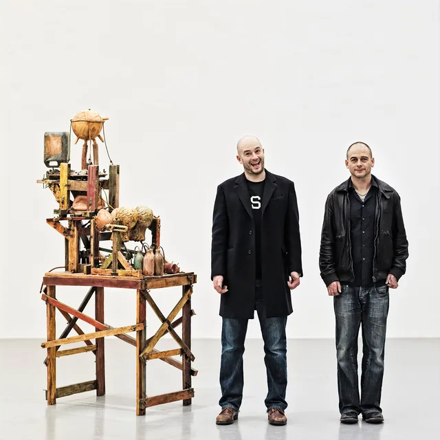 Jake und Dinos Chapman, Künstler